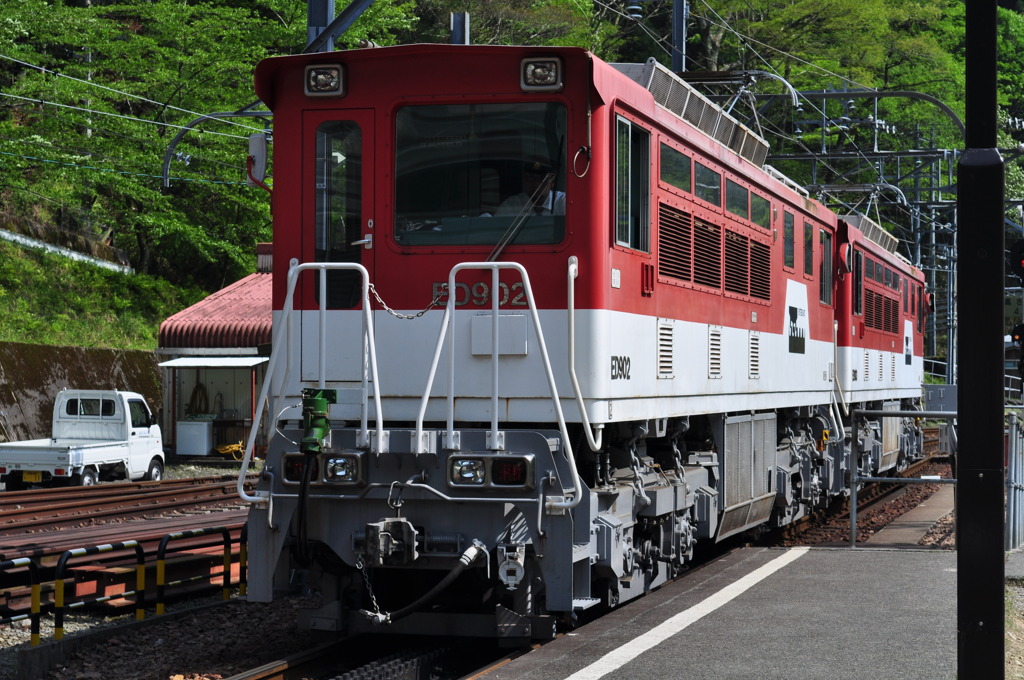 重連アプト式機関車