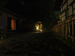 夜の裏道