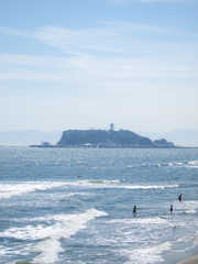 江ノ島の浮かぶ海