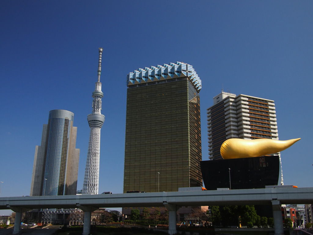 青い空とスカイツリー