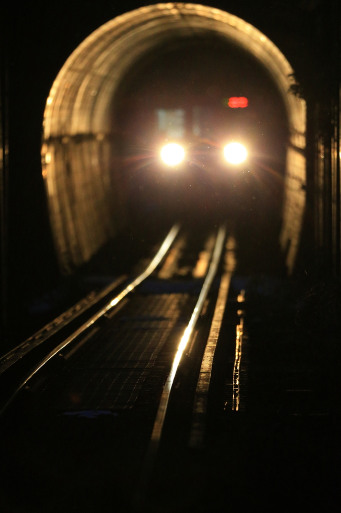 トンネル