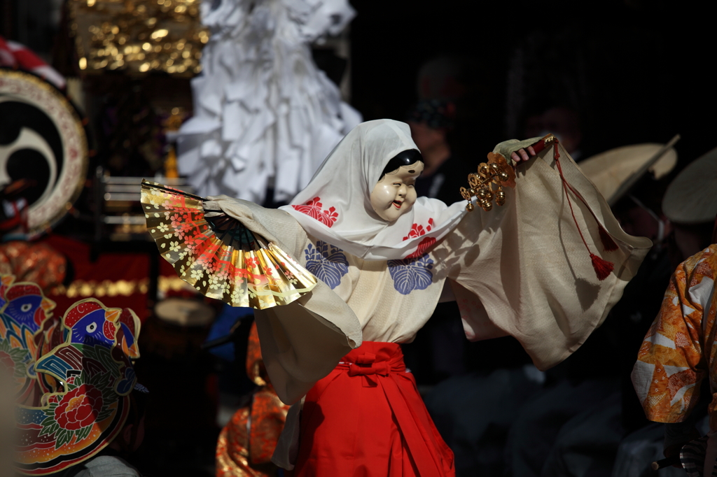 郡上八幡春祭り　無形文化財太神楽の奉納