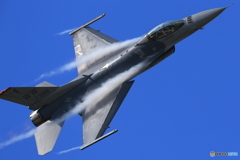F-16 アクロバット 4