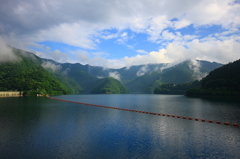 雨上がりの奥多摩湖(1)