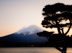 富士山 by dusk