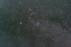ぎょさ座付近の夜空２