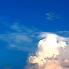 月と飛行機雲と入道さん