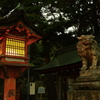 守り神と灯篭