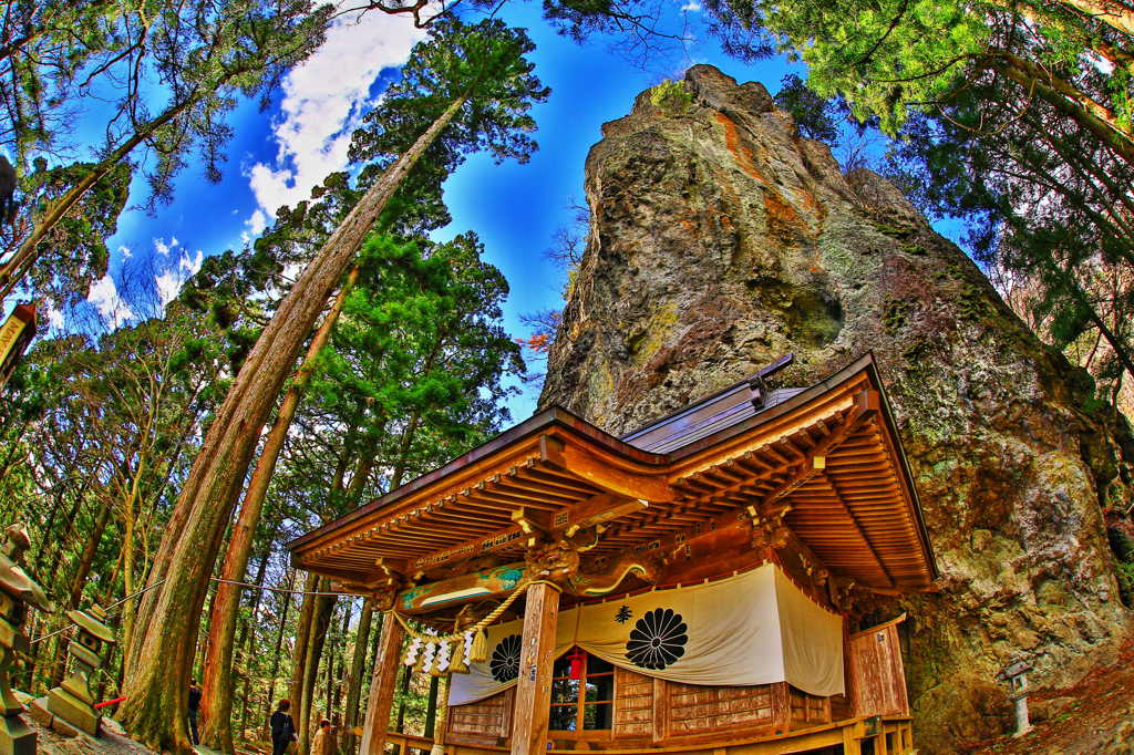 山の上の隠れ家
