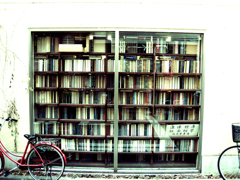 書店の窓