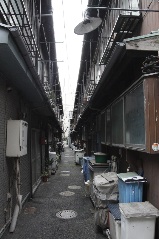 長屋