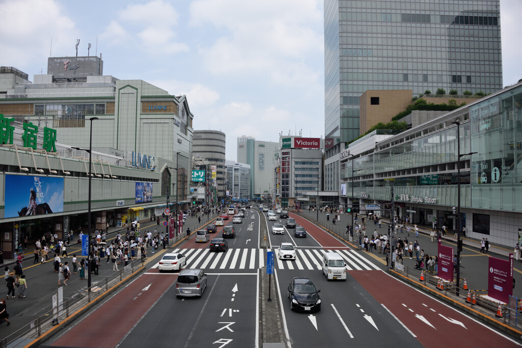 新宿駅南口