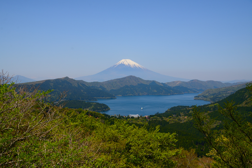 芦ノ湖と富士山