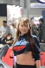 肌出し過ぎじゃあ・・