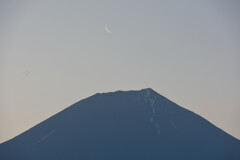富士山と三日月