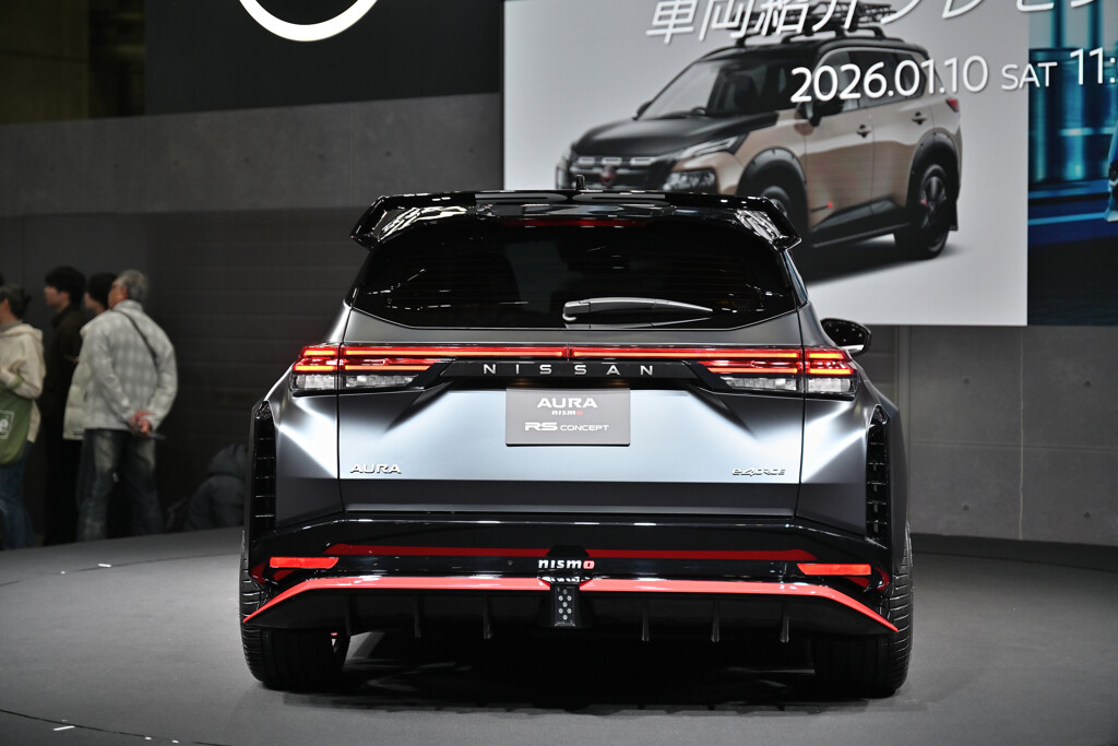 ノート オーラ NISMO RS リア