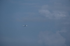 秋空と飛行機