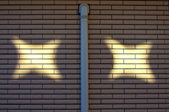 Twin Windows, Silent Echoes