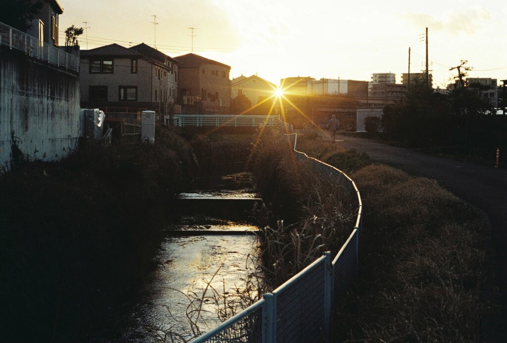 近所の夕陽