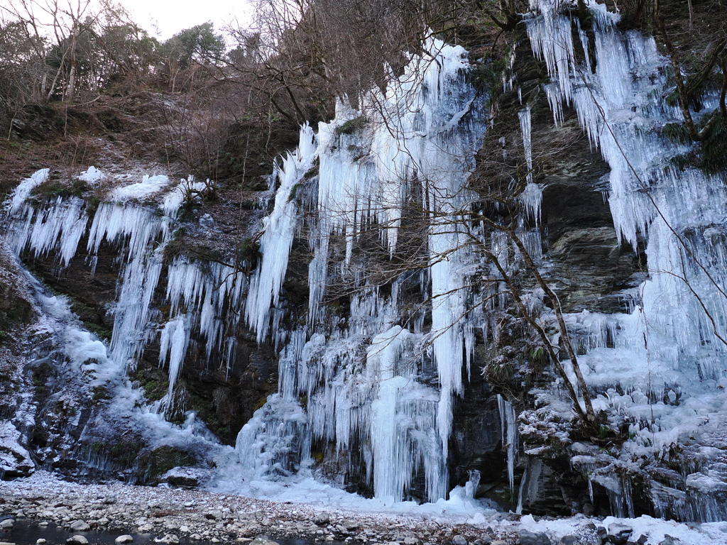 三十槌の氷柱　6
