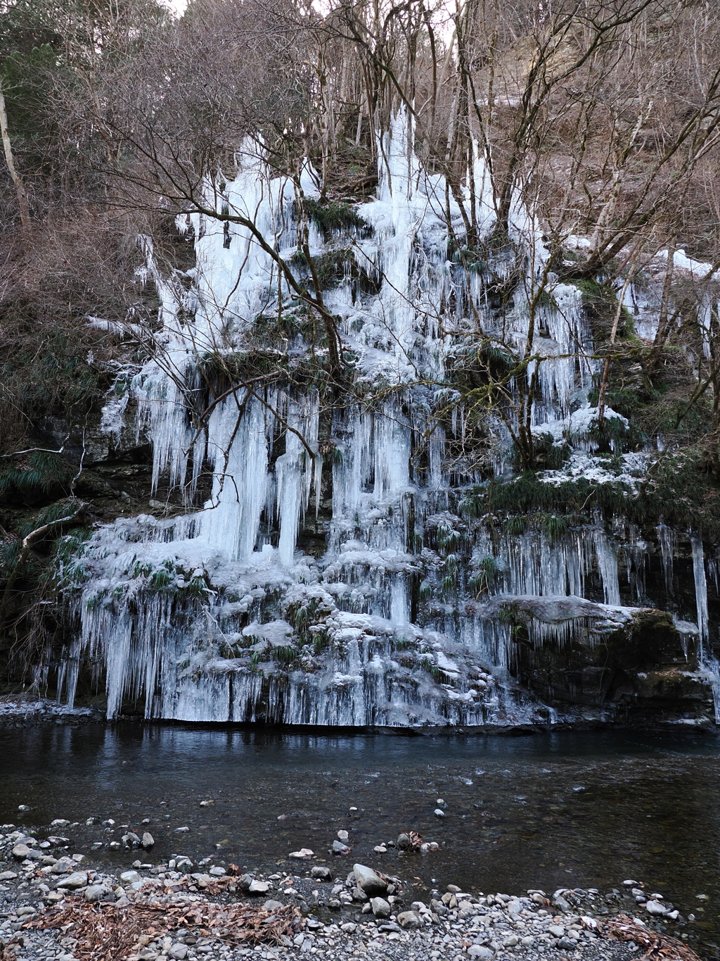 三十槌の氷柱　4