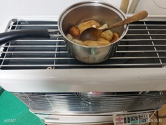 リビングのストーブで、、、