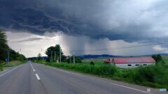 ダウンバーストと局地豪雨