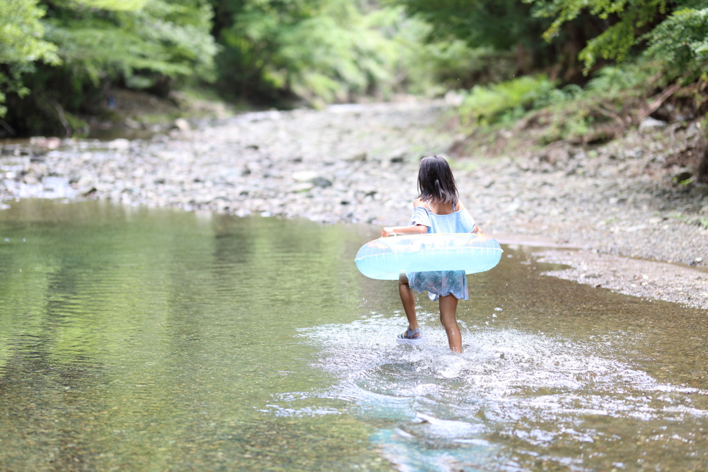河遊び