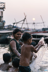 バラナシの夜明け