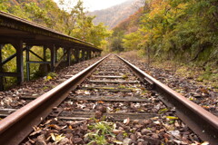 過去へ延びる線路