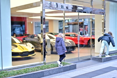 フェラーリ正規ディーラー　 コーンズ大阪