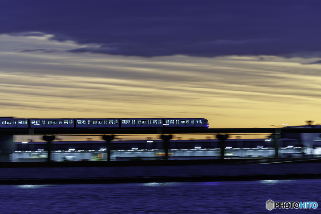 夜明けのモノレール2