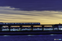 夜明けのモノレール2