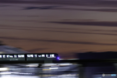 夜明けのモノレール1