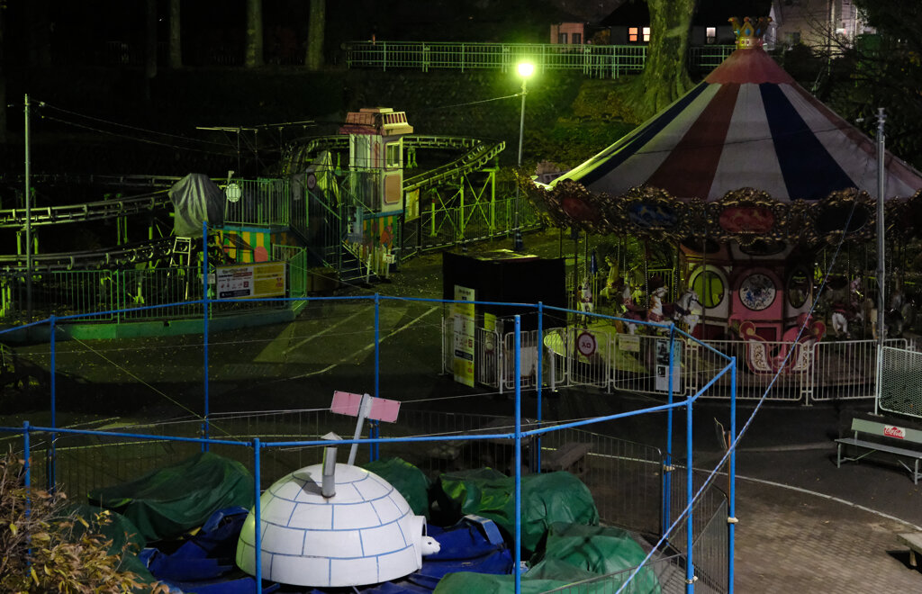 夜の遊園地2