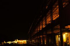 営業終了後の赤レンガ倉庫