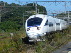 JR九州　885系の通過　1