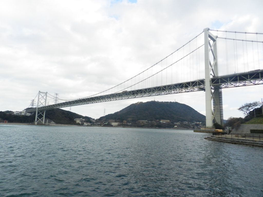 門司側からの関門大橋