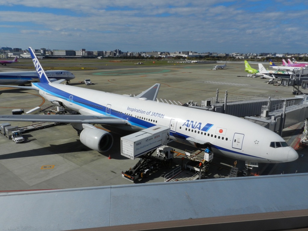 ANA B777-300　出発準備　1