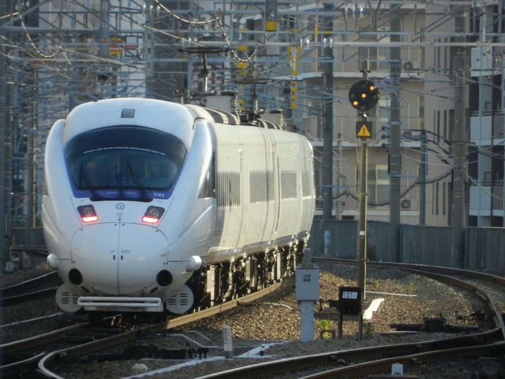 JR九州　885系の通過　2