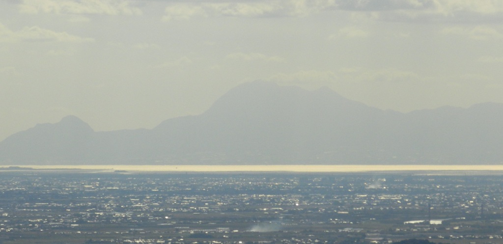 佐賀基山山頂より見える平成新山