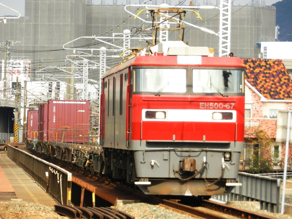 千早～箱崎を通過のEH500貨物　2