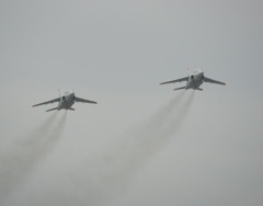 福岡空港T-4　2機同時離陸　2