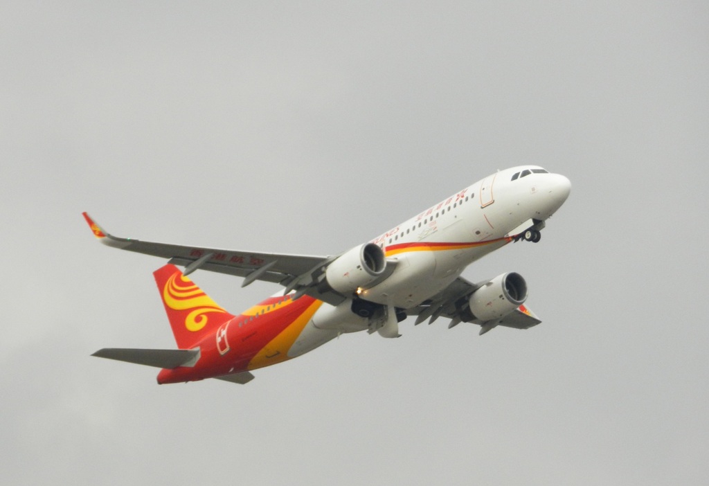 福岡空港　香港エクスプレスA320離陸　1