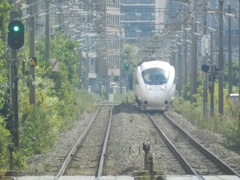 下り列車車内より見える885系上り