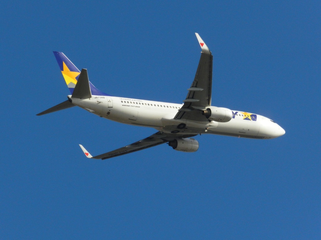 福岡空港スカイマーク離陸　2