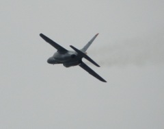 福岡空港を離陸の航空自衛隊　T-4  3