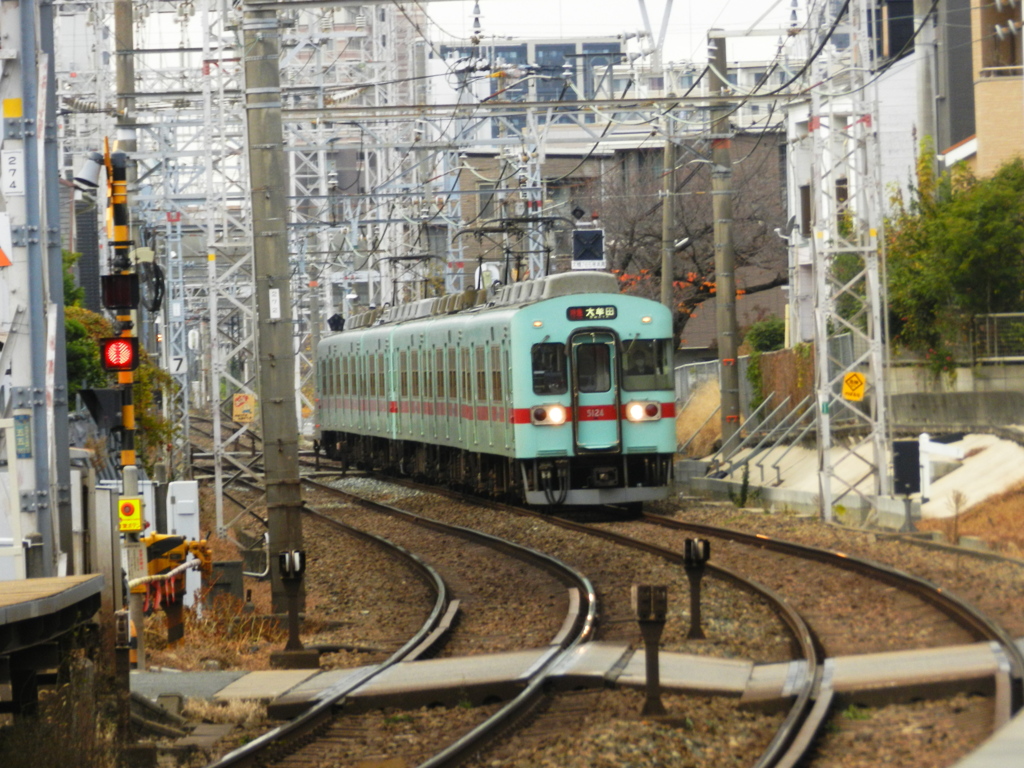 西鉄5000形特急の通過　1