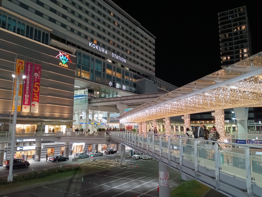 夜の小倉駅前イルミネーション　4