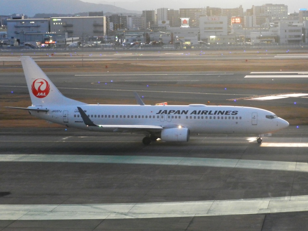 夕暮れの福岡空港　⑦